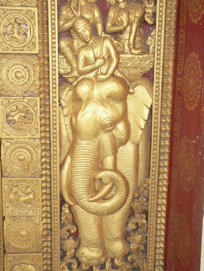 Details porte du Temple.