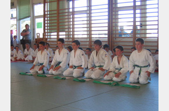 Remise des ceintures 11 juin 2006 062