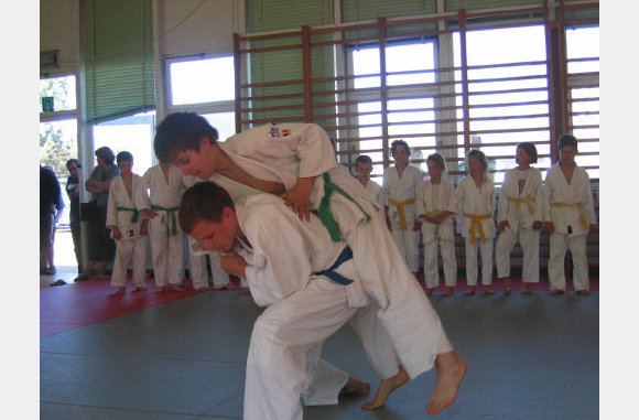 Remise des ceintures 11 juin 2006 048