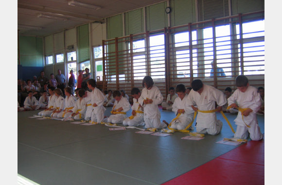 Remise des ceintures 11 juin 2006 052