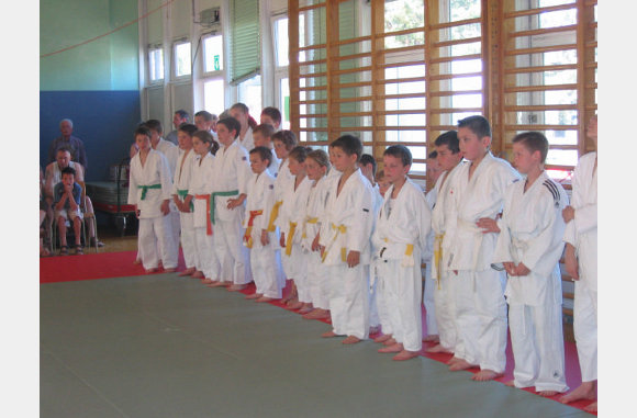 Remise des ceintures 11 juin 2006 009
