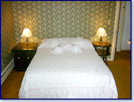 bedroom1bed