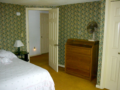 bedroom1dresser